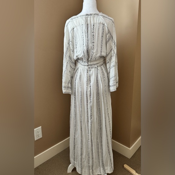 Boho Lace-Up V-Neck White Dress with Black Embroidered Stripes - Picture 5 of 6